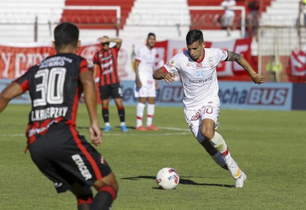 Huracán volvió al triunfo al vencer a Patronato por 1 a 0 en Parque Patricios	