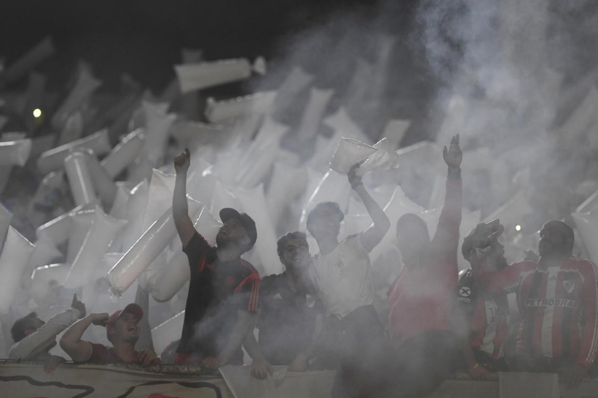 Hinchas de River en el Monumental, foto NA