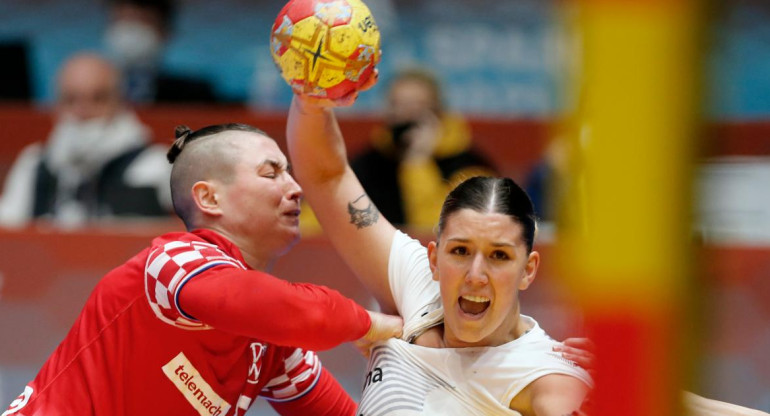 La Garra ante Croacia en el Mundial de Handball femenino 2021, AGENCIA EFE