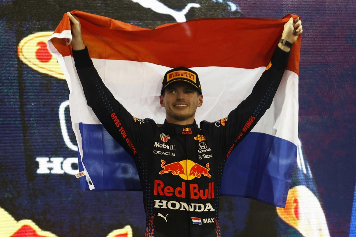 Red Bull Max Verstappen celebra su victoria de F1, Reuters