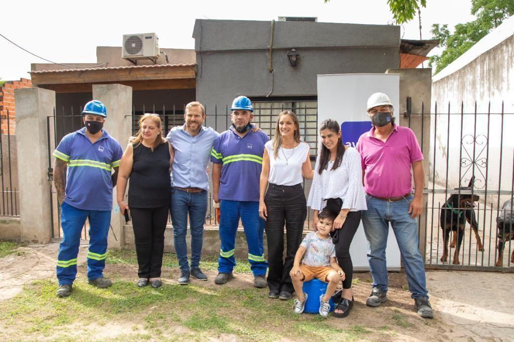 Malena Galmarini y Gastón Granados habilitaron una red cloacal en Ezeiza.