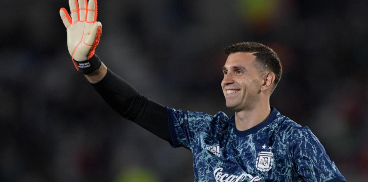Emiliano Dibu Martínez