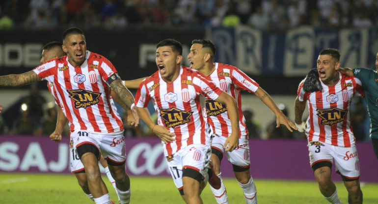 Final por el Ascenso a Primera entre Quilmes y Barracas Central, AGENCIA NA