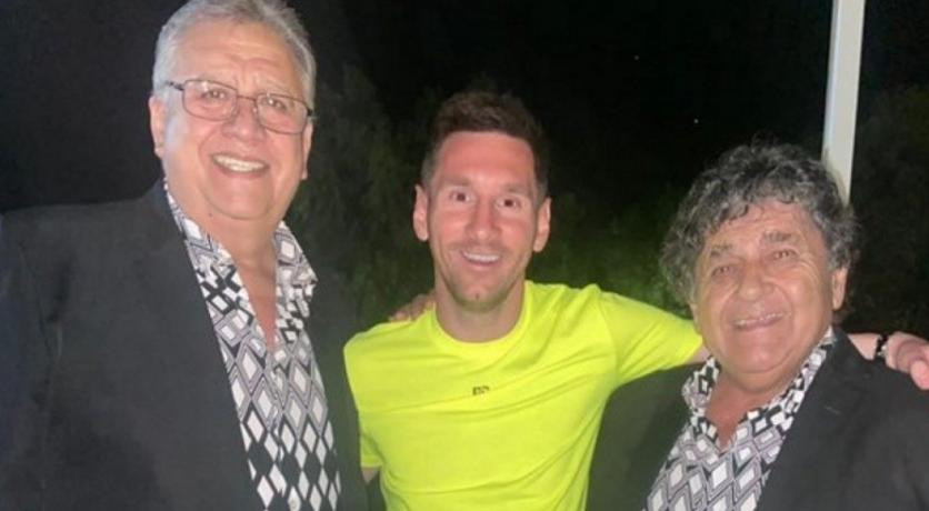 Los Palmeras con Lionel Messi, foto NA
