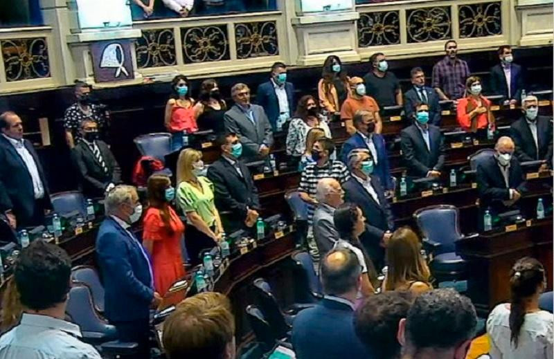 Inicio de la sesión en la Cámara de Diputados de la Provincia de Buenos Aires.