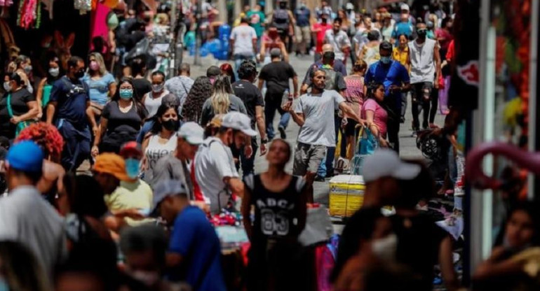 Sao Paulo se suma a Río y cancela su carnaval callejero por la variante ómicron	