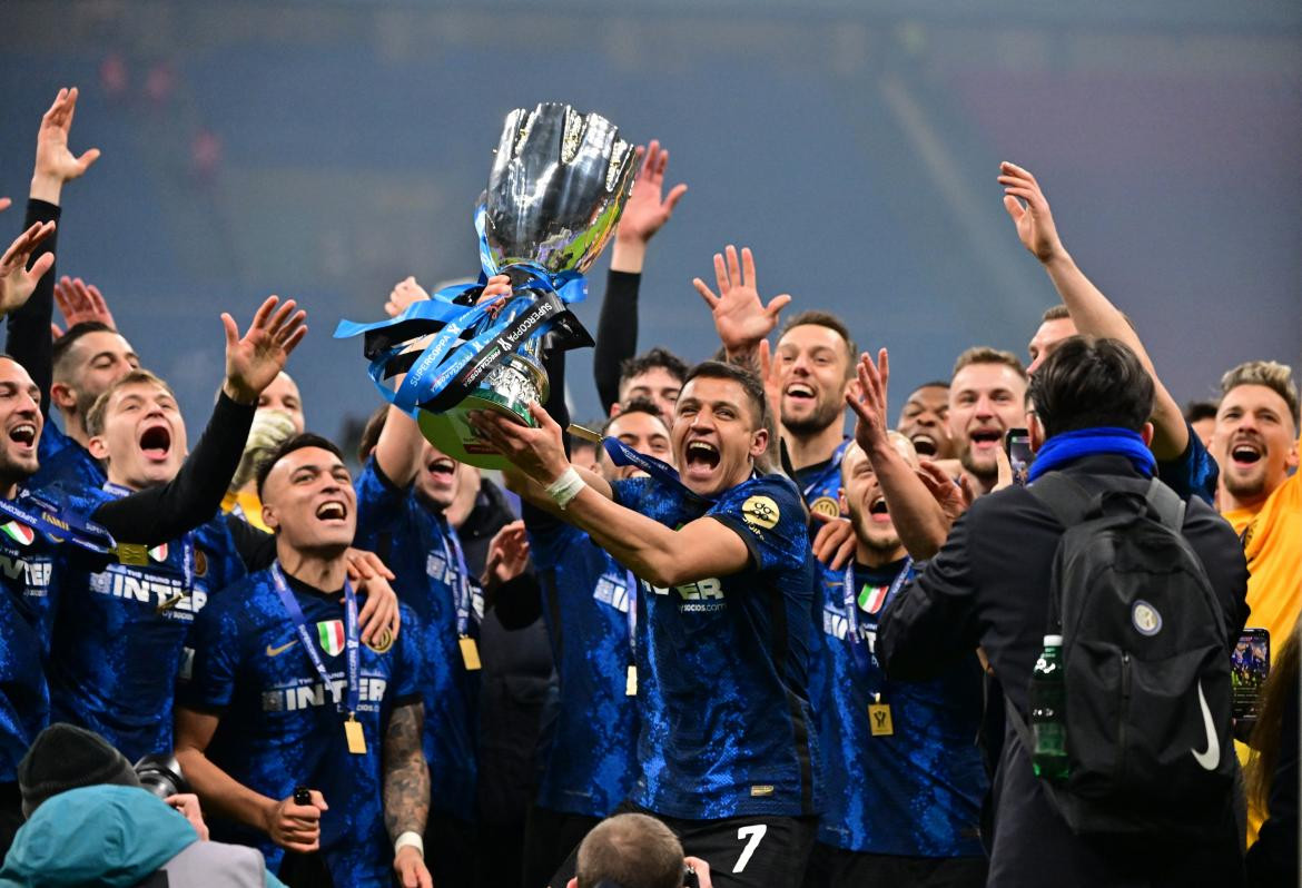 Inter, campeón de la Supercopa de Italia, REUTERS