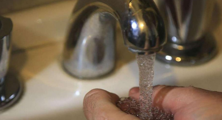 AySA pidió regular el consumo de agua por la falla en el servicio eléctrico