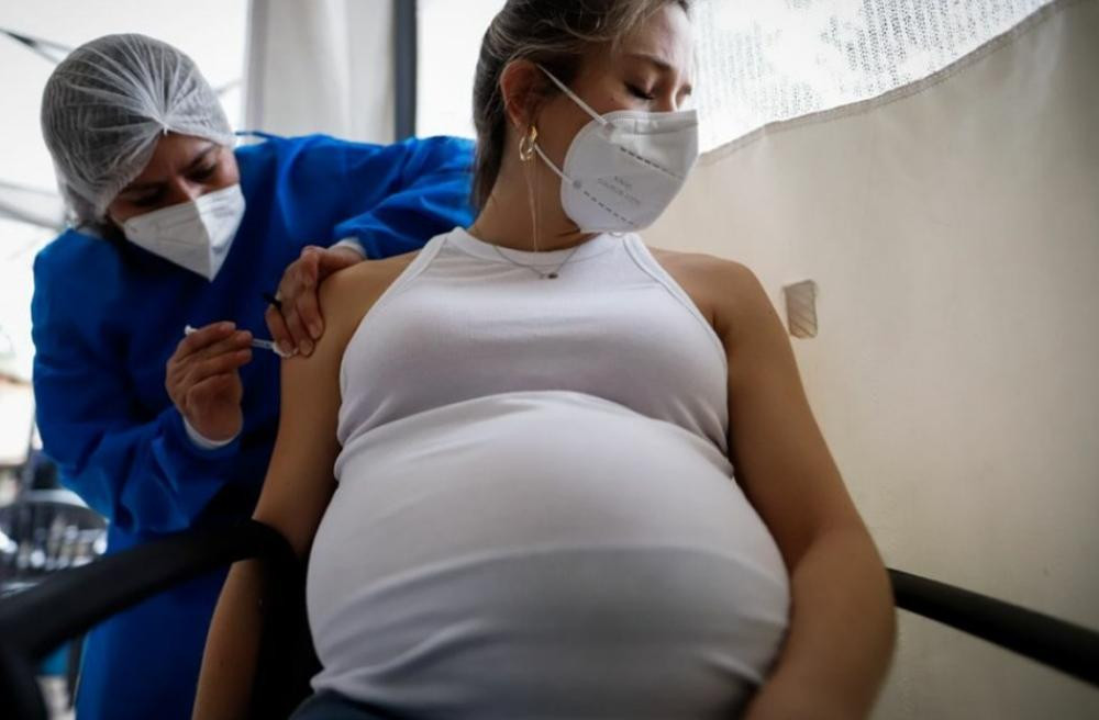Mujer embarazada, coronavirus, Foto NA
