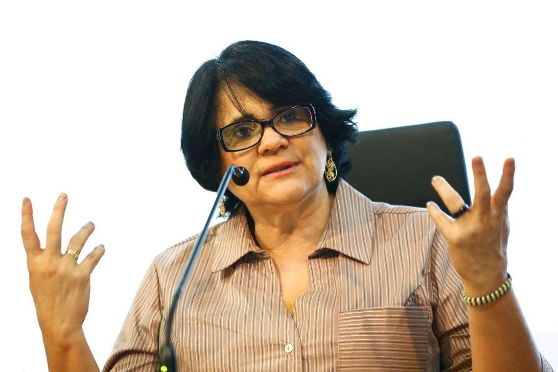 Damares Alvares, ministra