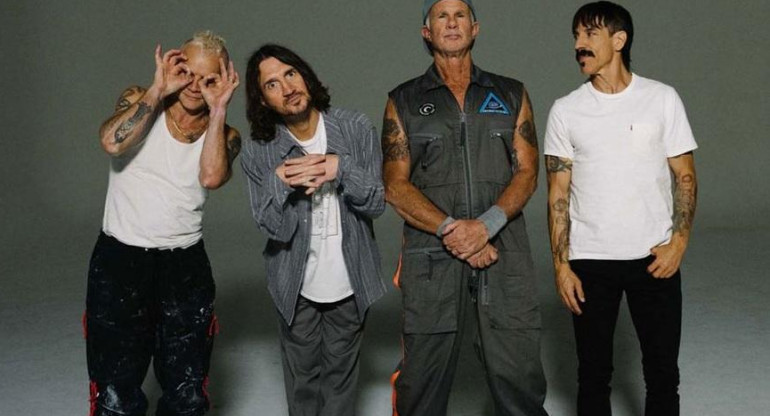 Red Hot Chili Peppers lanza disco el próximo 1° de abril