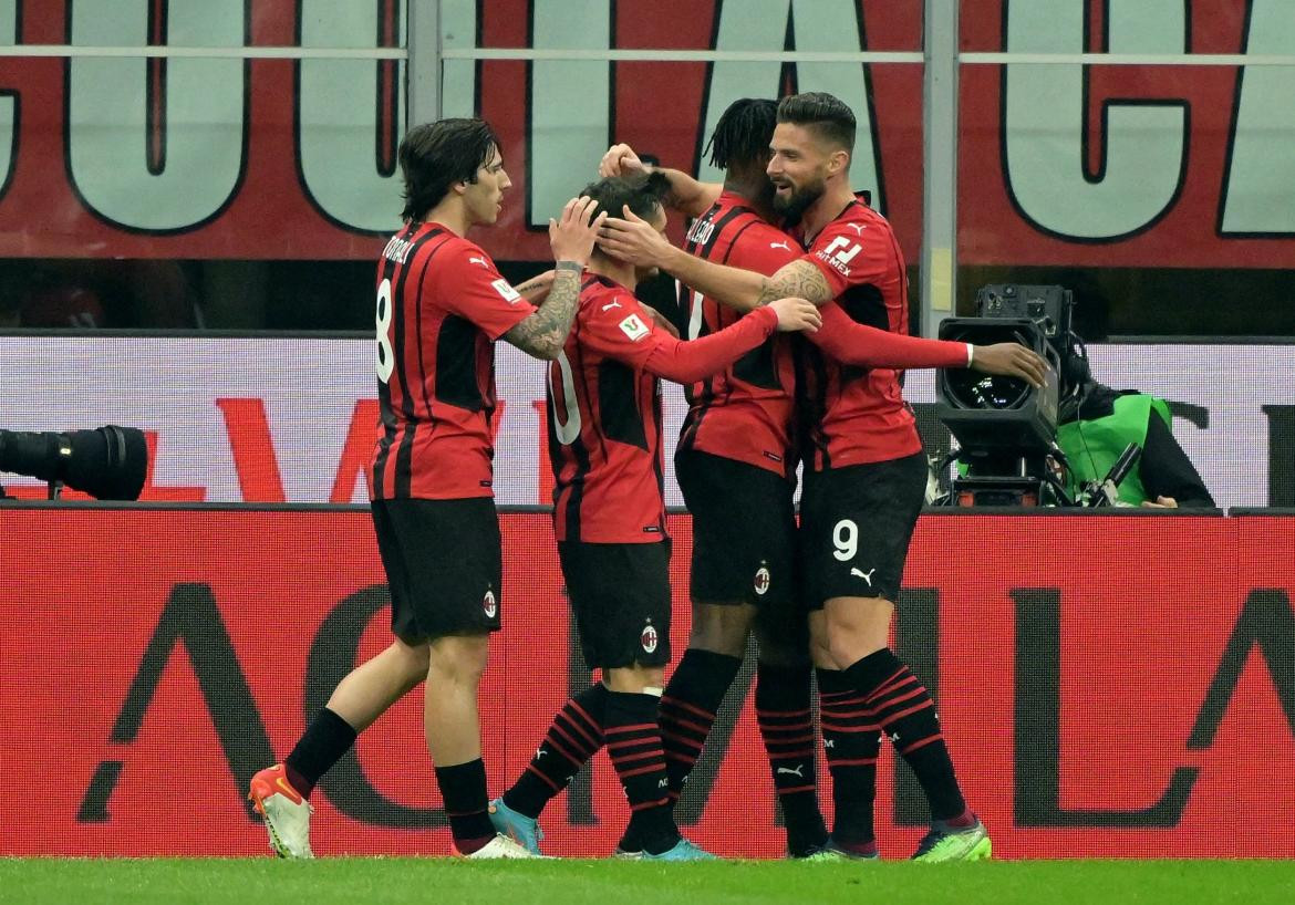 Festejo del Milan ante la Lazio por la Copa Italia, REUTERS