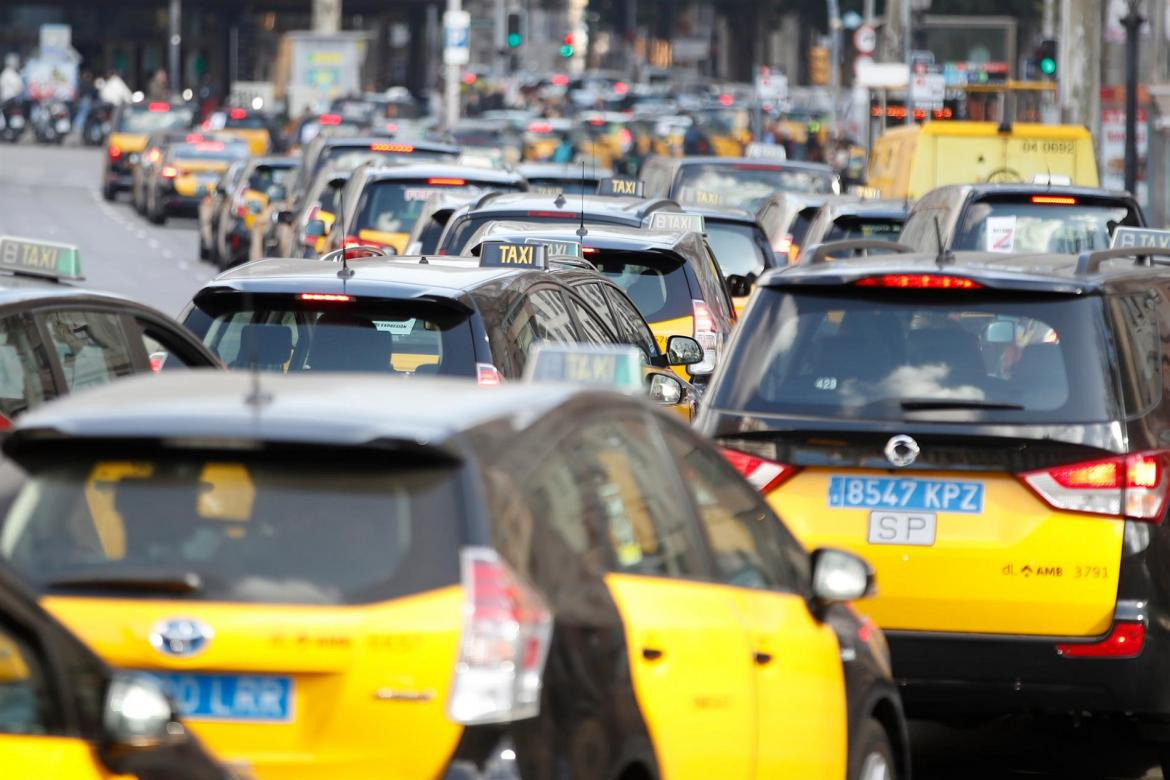 Protesta de taxistas contra Uber en Barcelona. EFE.