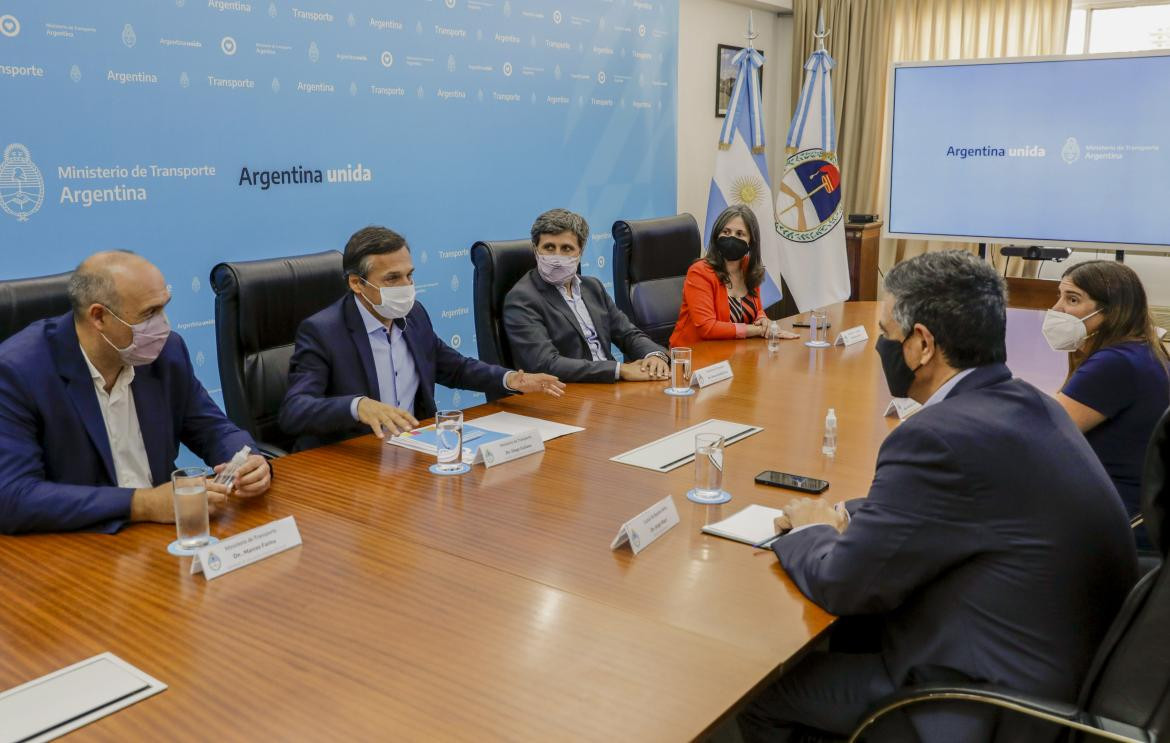 Encuentro entre Nación y Ciudad por el traspaso de colectivos, AGENCIA NA