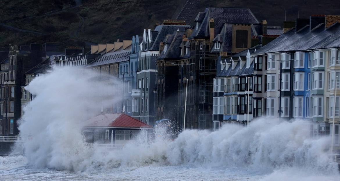 Tormenta Eunice, Reino Unido, Reuters