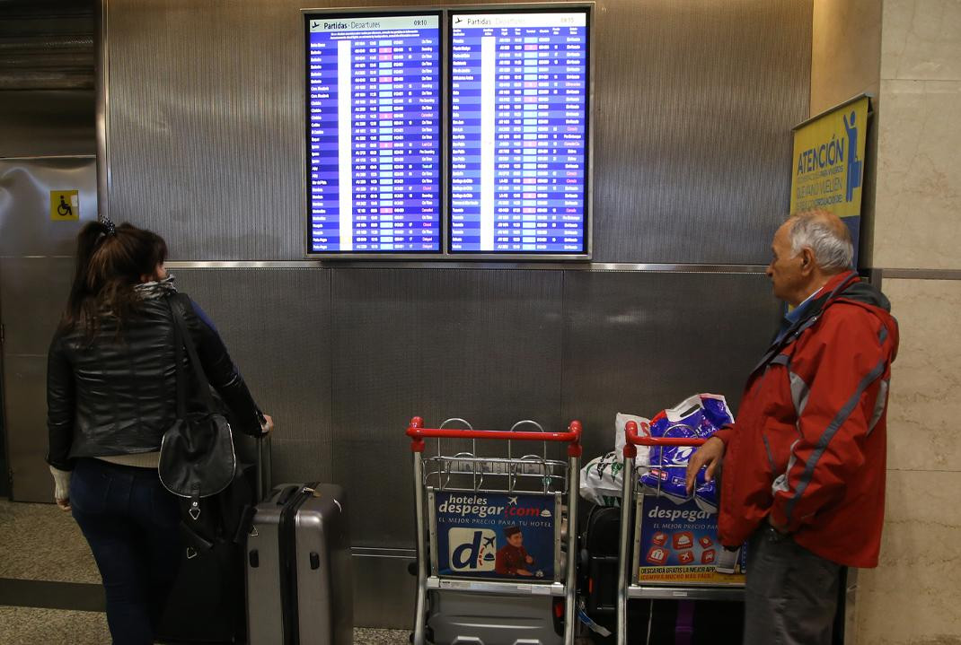 Aeropuerto, aeroparque, pasajeros, aviones, demoras, NA