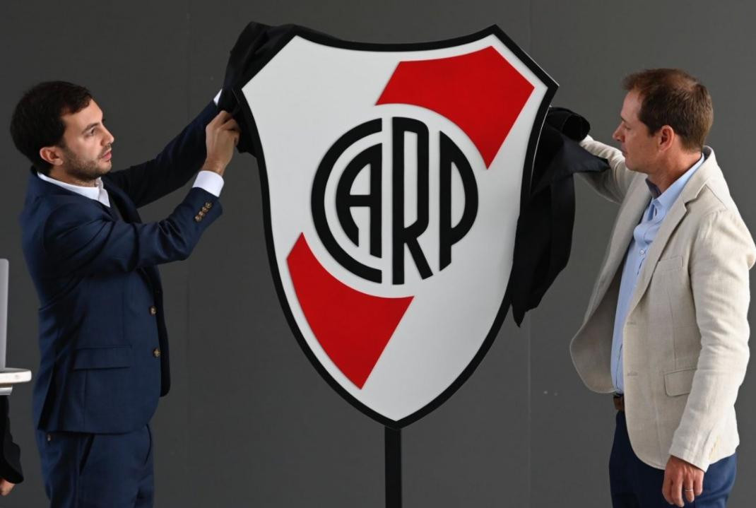 River Plate, renovación de escudo, fútbol argentino, NA