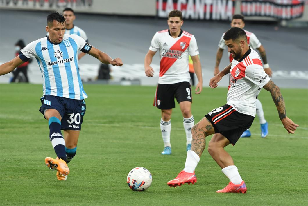 River vs. Racing, fútbol argentino	