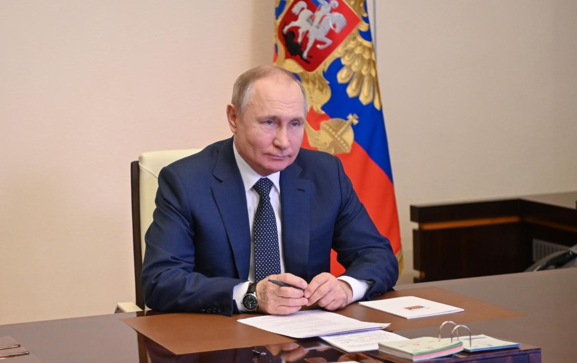 Vladimir Putin, AGENCIA NA