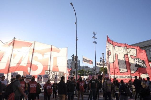 Protesta frente al Congreso