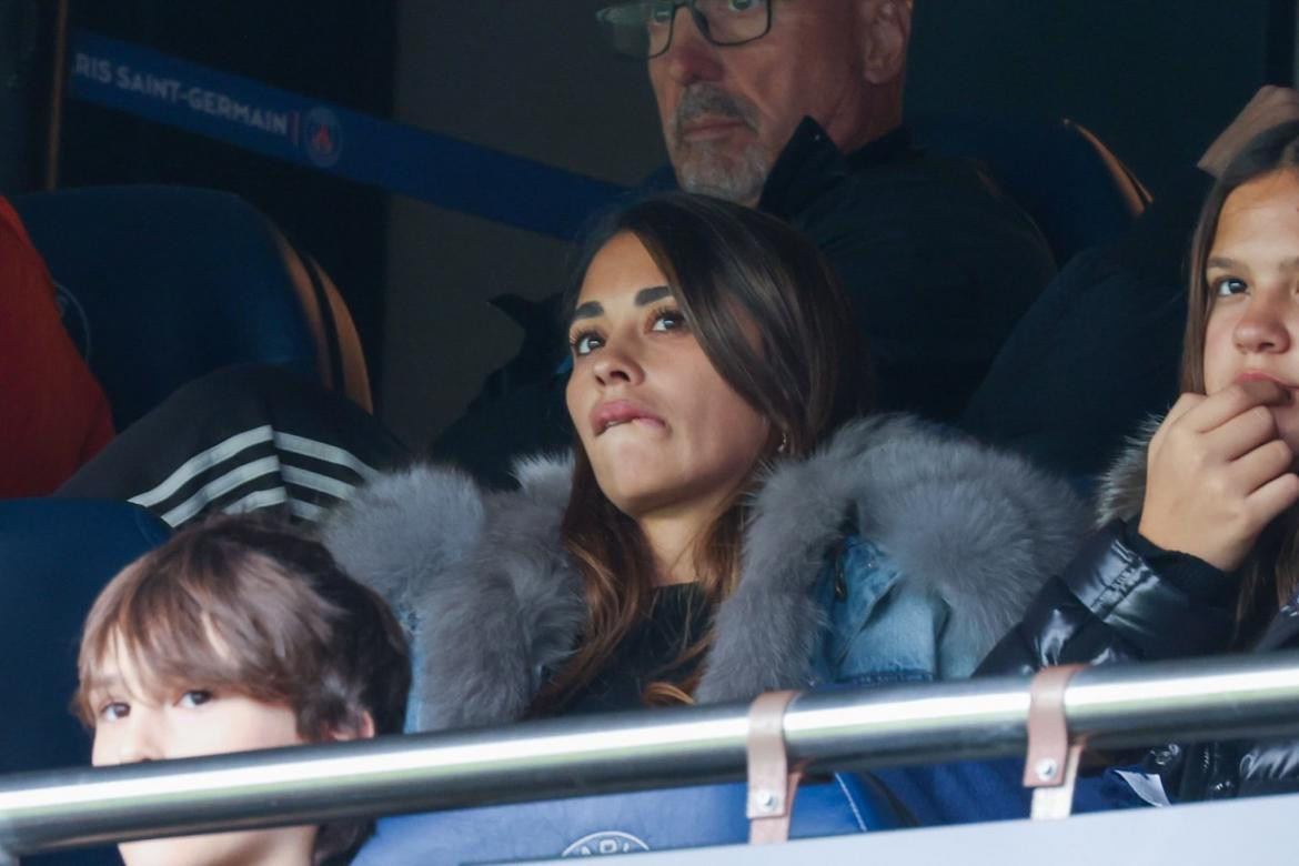 Antonella Rocuzzo, esposa de Leo Messi en Paris.