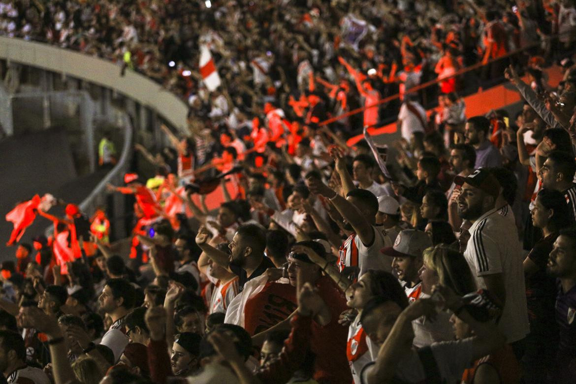 Hinchas de River en el Monumental, foto NA