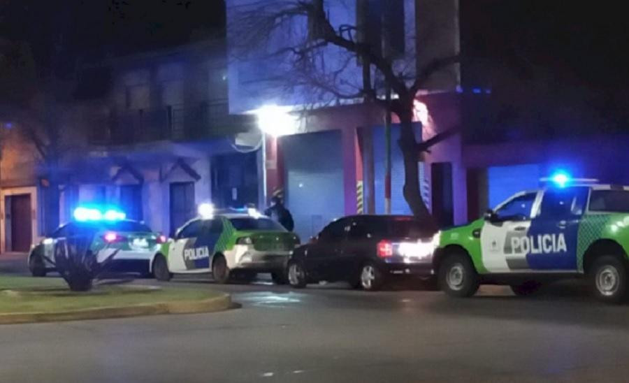 La Plata: una joven denunció que un hombre se metió en su cama, la amenazó y abusó de ella