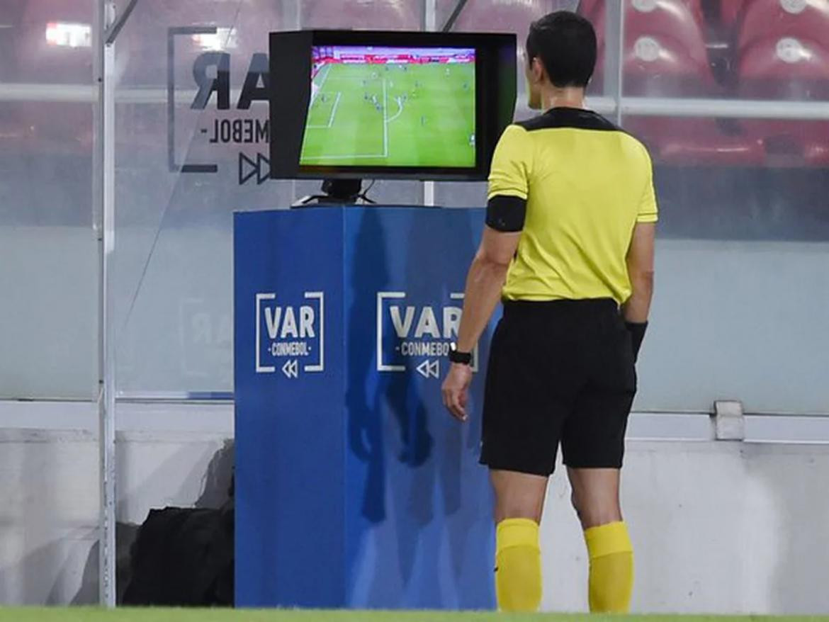 VAR, fútbol argentino