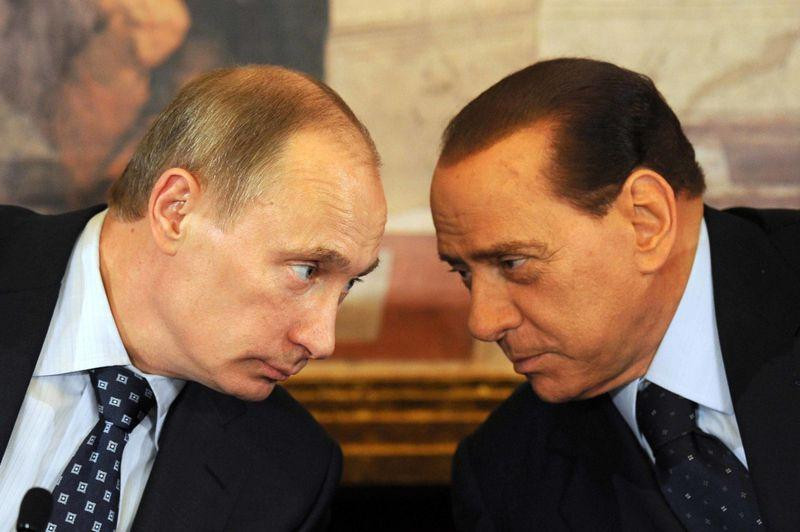 Vladimir Putin y Silvio Berlusconi, Reuters