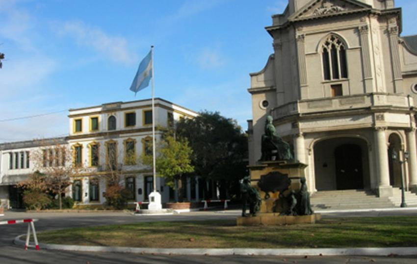 Colegio Euskal Echea de la localidad de Lavallol