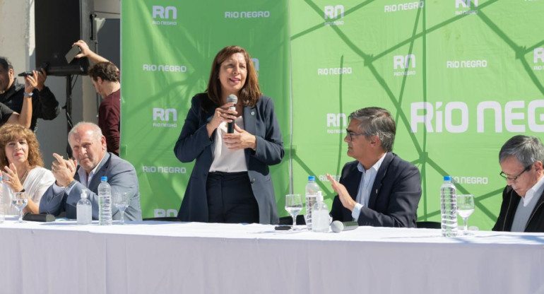 Arabela Carreras, gobernadora de Río Negro, foto Twitter Carreras