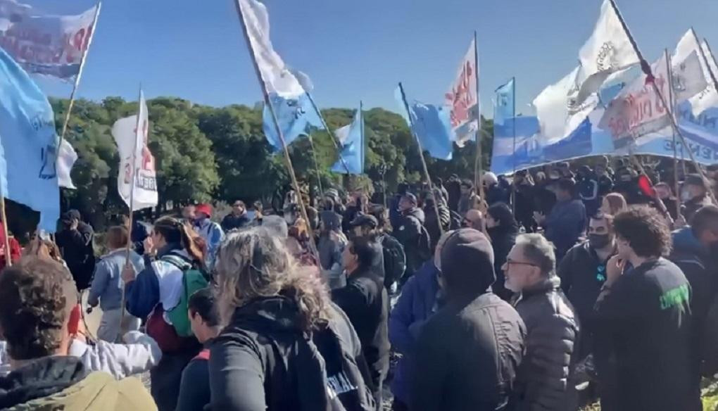 Corte de vías en el tren San Martín, protesta, piquete, NA