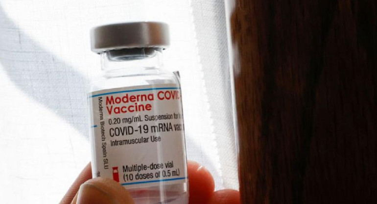 Vacuna Moderna, Reuters