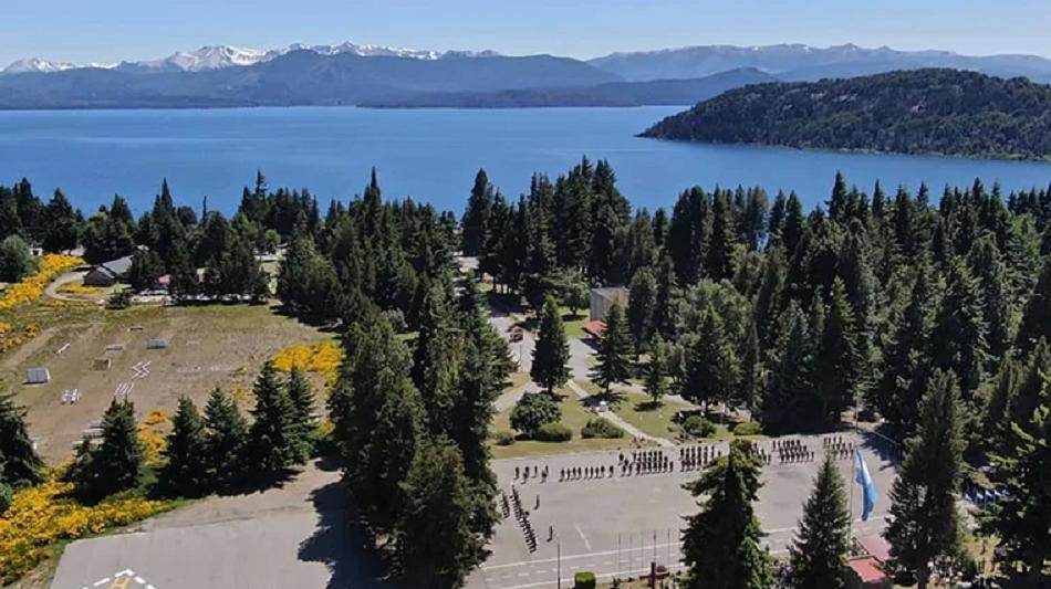 El predio del Ejército en Bariloche que reclaman los mapuches. Foto: Infobae.