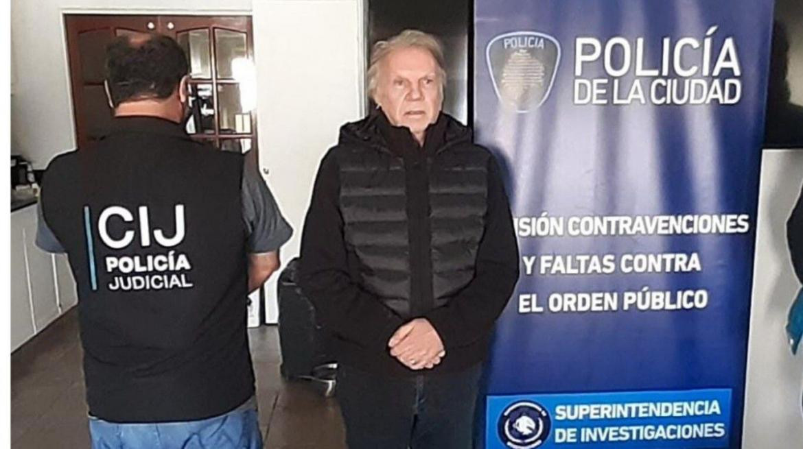 Detención de Alberto Ferriols.