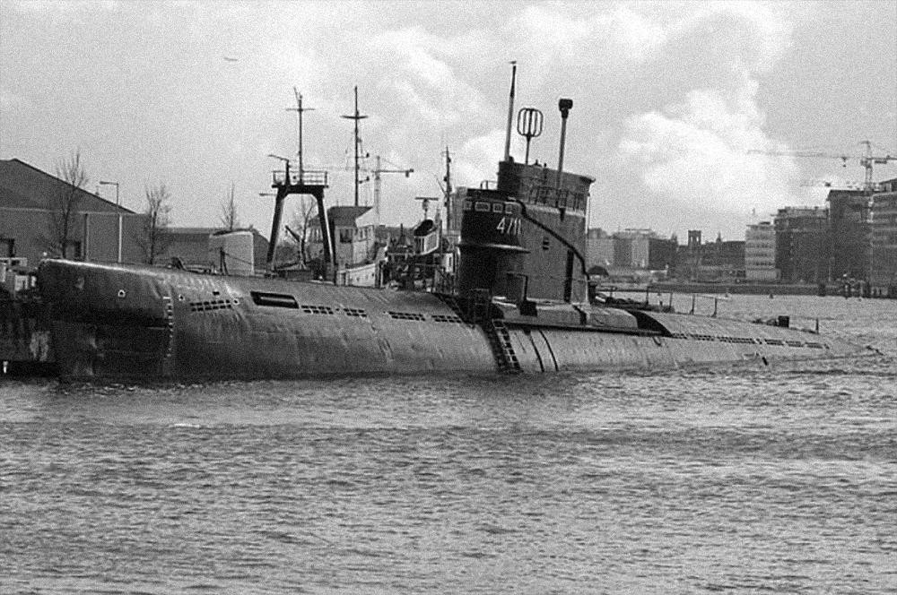Submarino soviético clase Zulku, Foto El dia