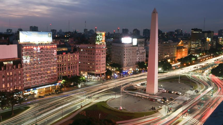 Avenida 9 de Julio. Foto: turismobuenosaires.