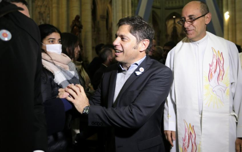 Axel Kicilof en el Tedeum de la Catedral de La Plata. Foto: NA.