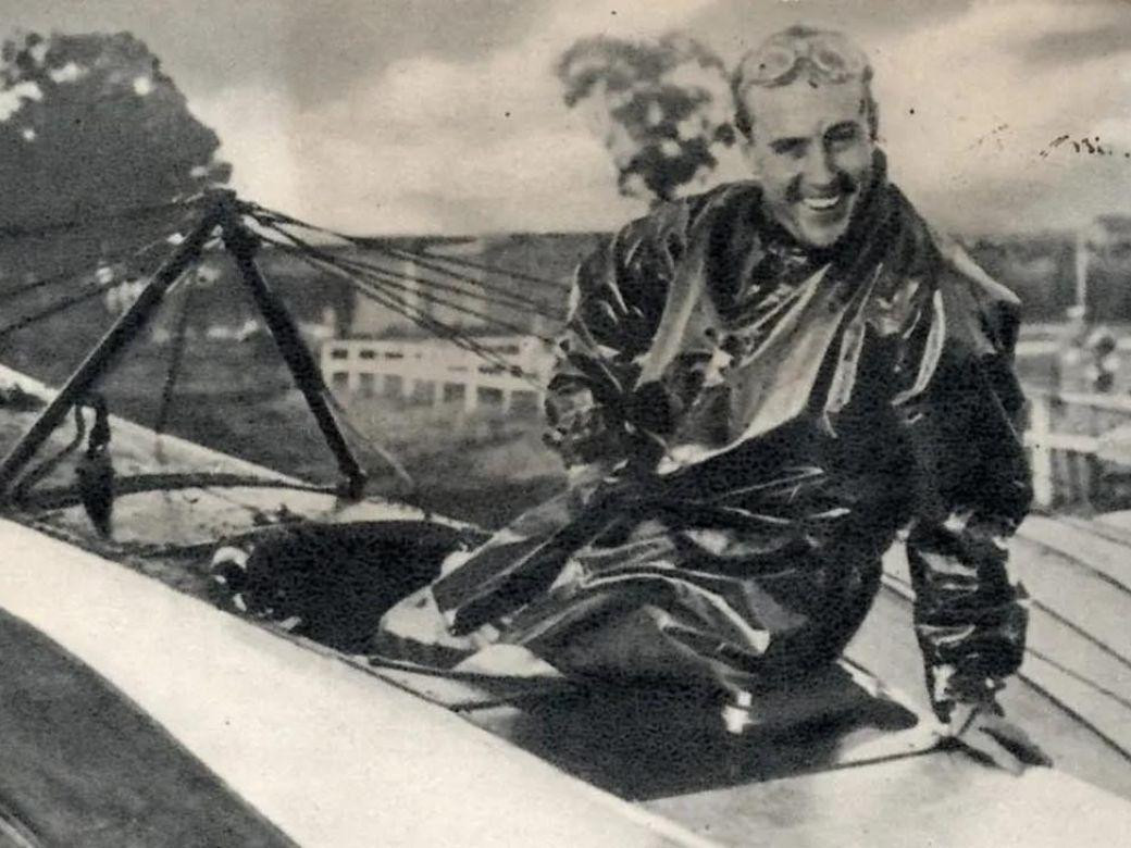 Jorge Newbery, piloto. Foto: Archivo General de la Nación.