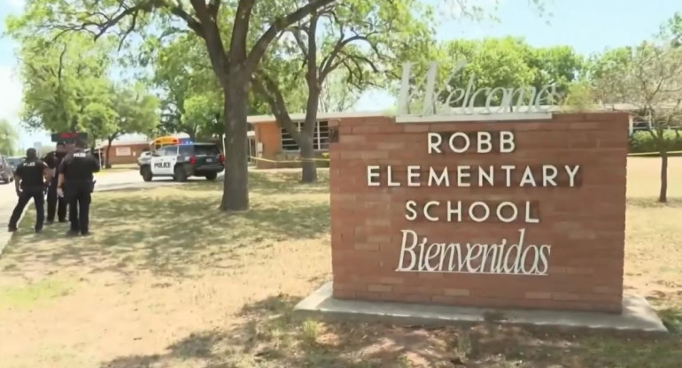 Masacre en Texas, escuela primaria. Foto: NA.