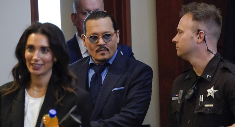 Johnny Depp en el juicio contra Amber Heard. Foto: AFP