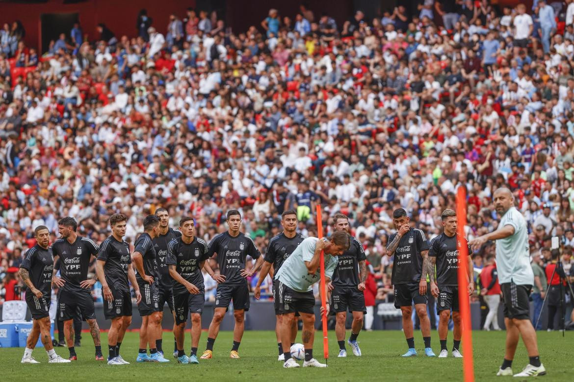 Entrenamiento de la Selección Argentina en Bilbao. Foto: EFE.