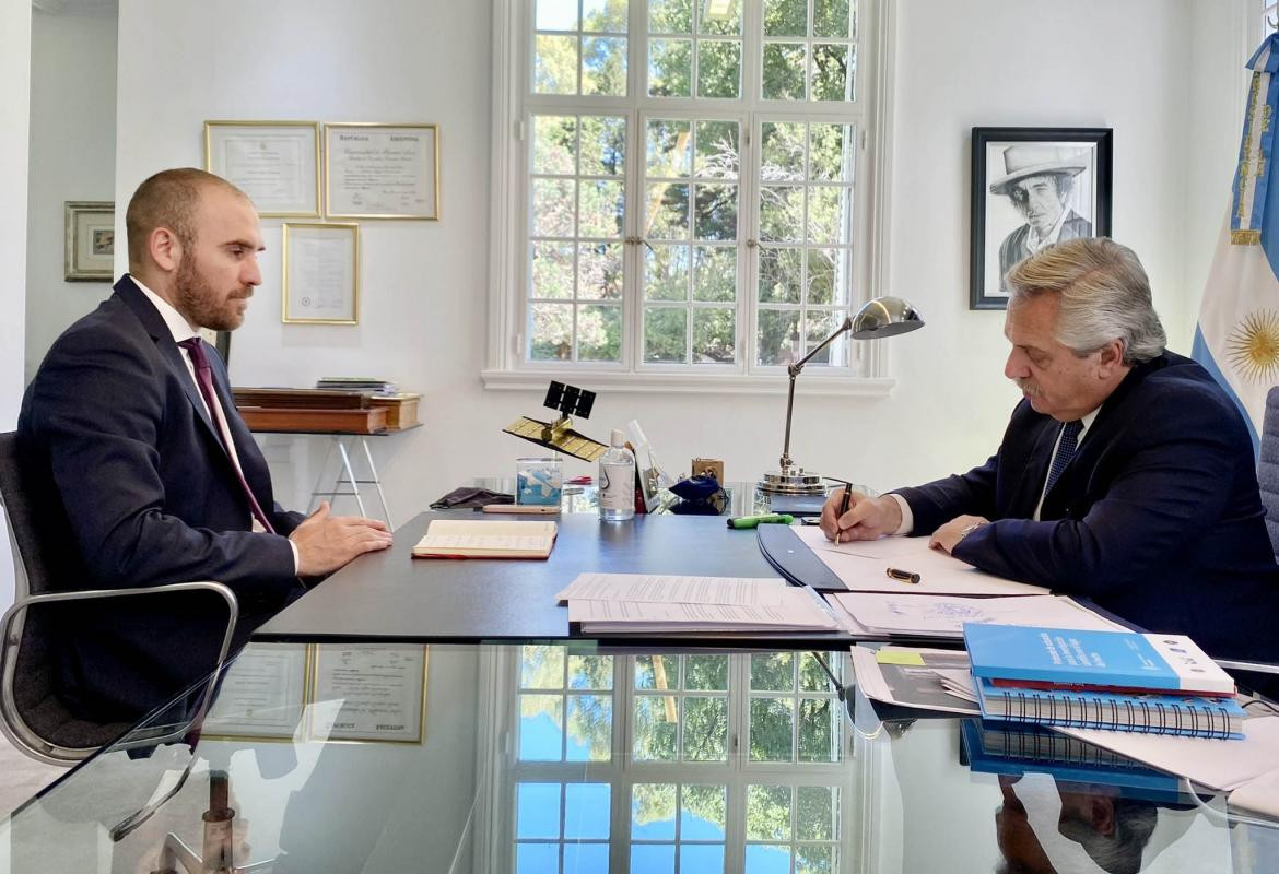 Martín Guzmán y Alberto Fernández, Gobierno, NA