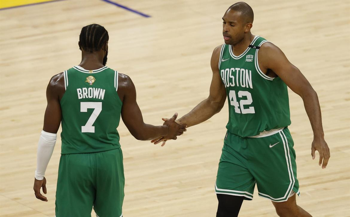 Boston Celtics vs Golden State Warriors, NBA. Foto. EFE.