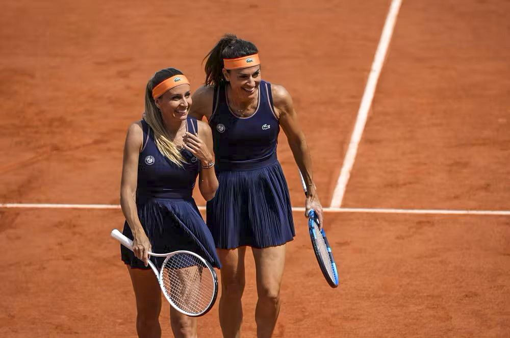Gisela Dulko y Gabriela Sabatini en Roland Garros. Foto: NA.