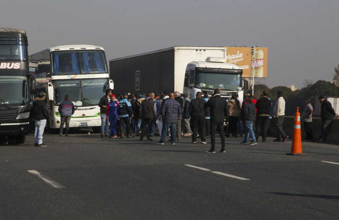 Protesta de Micros en Autopista, NA