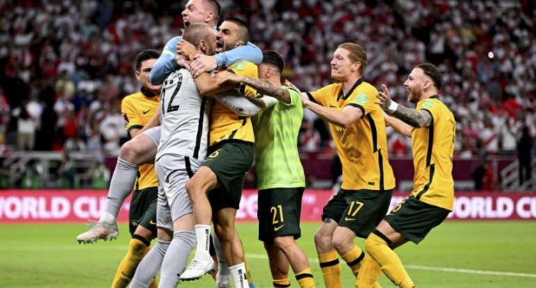 Festejo de Australia tras clasificar al Mundial de Qatar. Foto: NA.