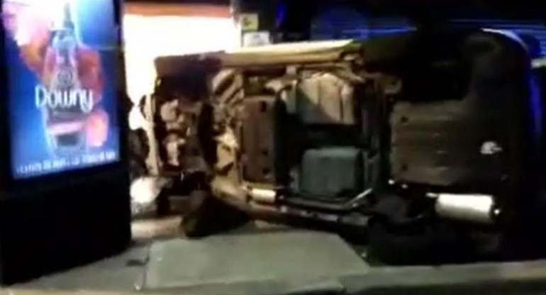 Accidente de tránsito en Palermo por conductora alcoholizada. Video: NA.