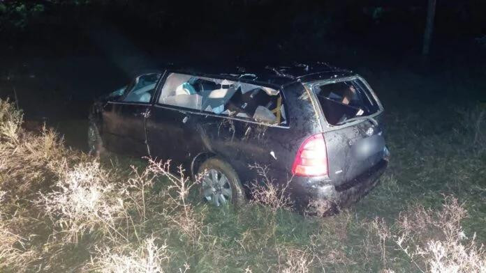 Así quedó el vehículo de la funeraria tras el accidente. Foto: Policía Misiones.