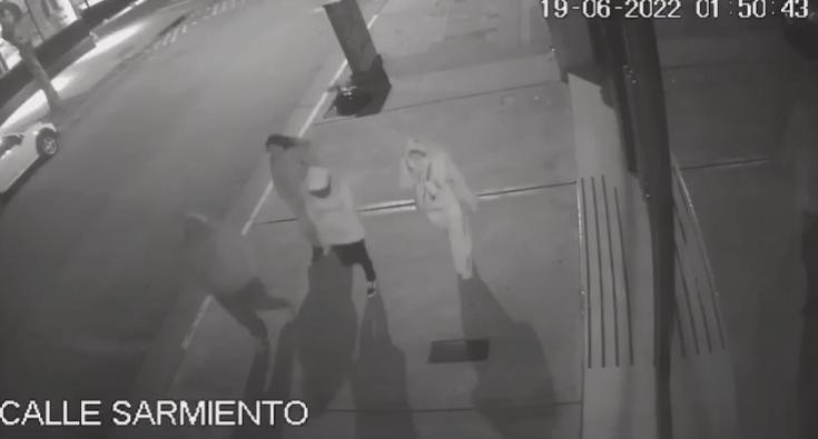 Asesinato a puñaladas en Mar del Plata. Foto: captura video.